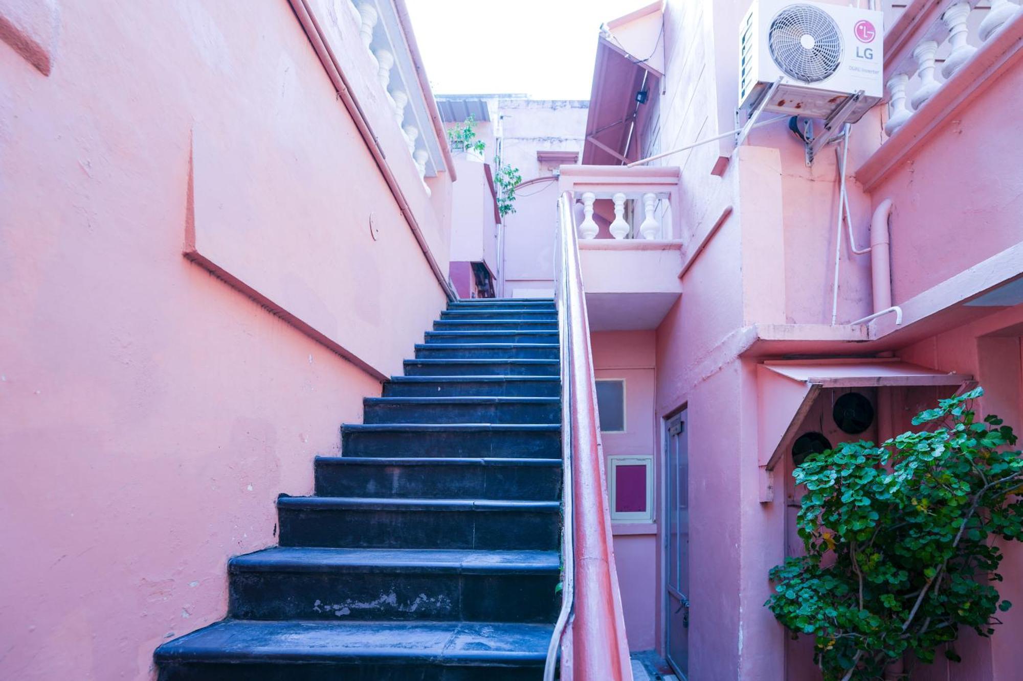 French Villa Pondicherry Eksteriør bilde