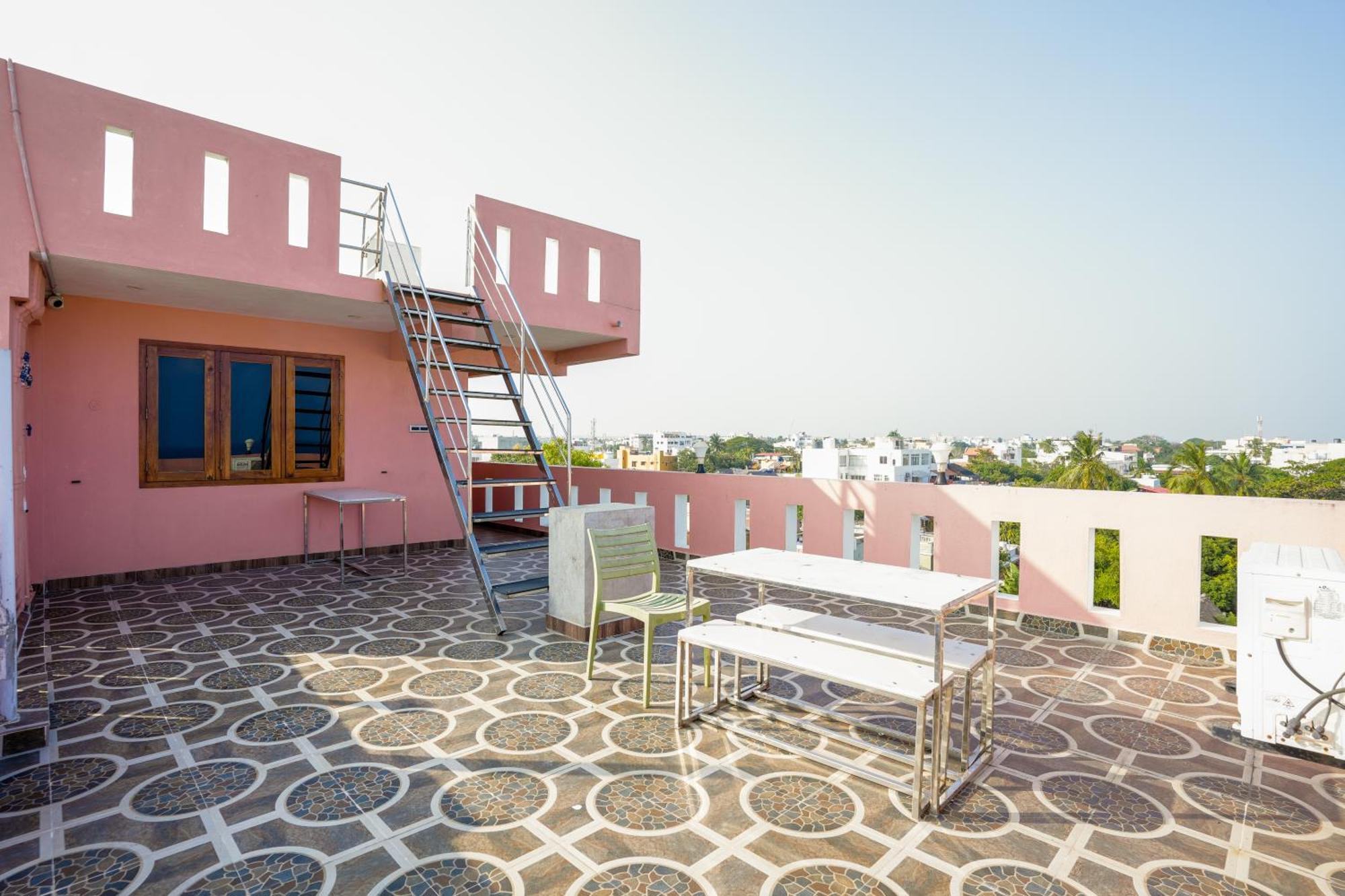 French Villa Pondicherry Eksteriør bilde